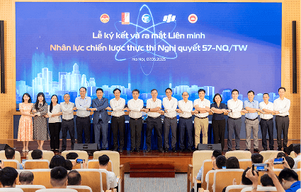 Trong năm 2025, Trường ĐH FPT liên tiếp tham gia các Liên minh quan trọng của đất nước như Liên minh nhân lực chiến lược thực thi Nghị quyết 57-NQ/TW ngày 7/5/2025.